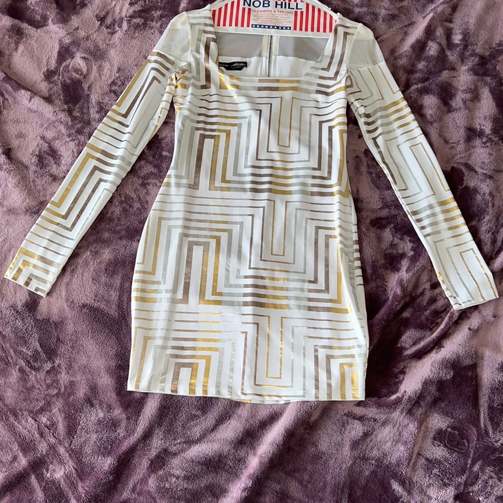 BEBE white long sleeve mini dress